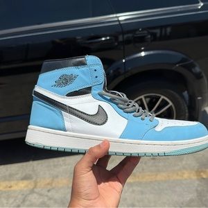Air Jordan 1 Retro High OG
"University Blue' Size 12 Men